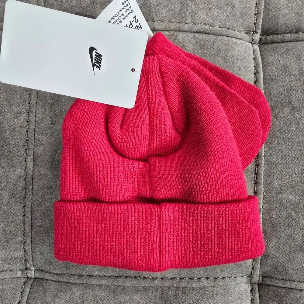 NWT Nike Baby Beanie and Mittens 2 Piece Set 12-24 Months